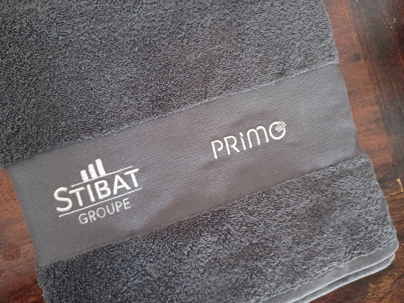 Broderies pour les entreprises STIBAT et PRIMO broderie pour entreprises