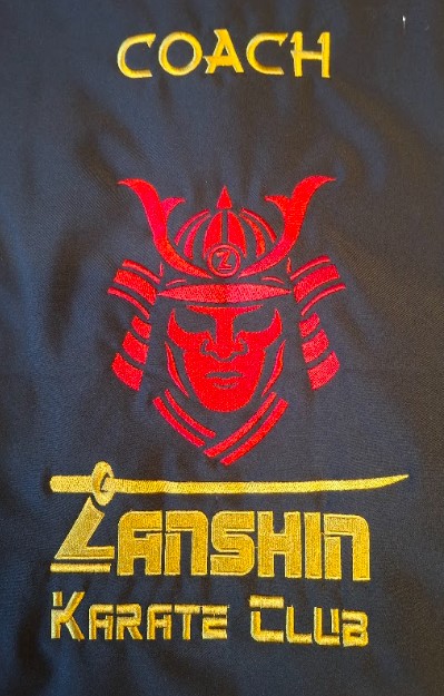 Broderie pour le club de Karaté de Castelnau d'Estrétefonds Broderie sur veste softshell